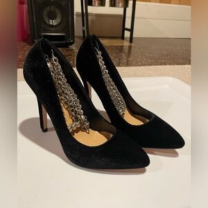 Velvet stiletto heels with ankle jewelry